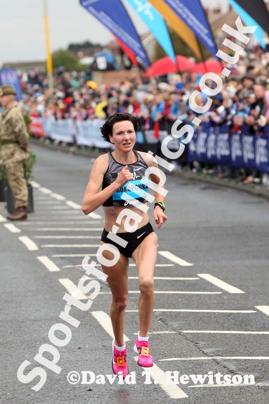 Jelena Prokopcuka finishing the BUPA Great North Run.